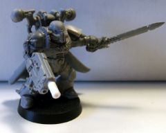 leader01.jpg