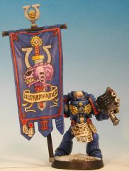 Ultramarines 3rd Company Standard Bearer