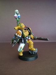 Imperial Fists 5th Company Command Squad Apothecary