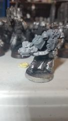 Veteran with storm bolter back