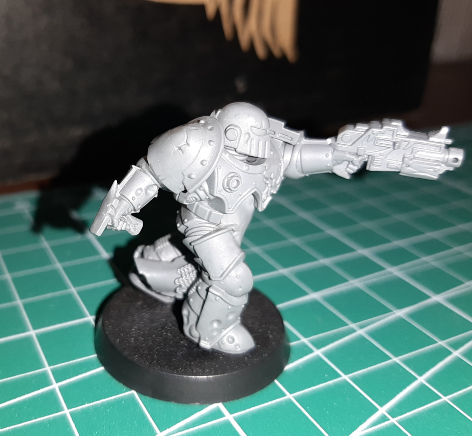 Wormwood Sons Project - Topics - The Bolter and Chainsword