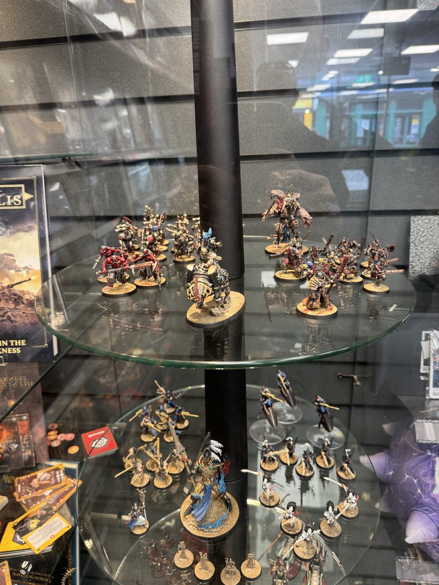 Warhammer Stores and Warhammer World