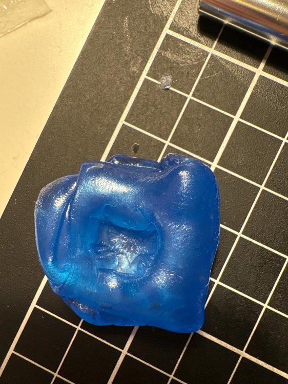 cast2.thumb.jpg.c652c1696fc6df988aa1383e15f267ea.jpg