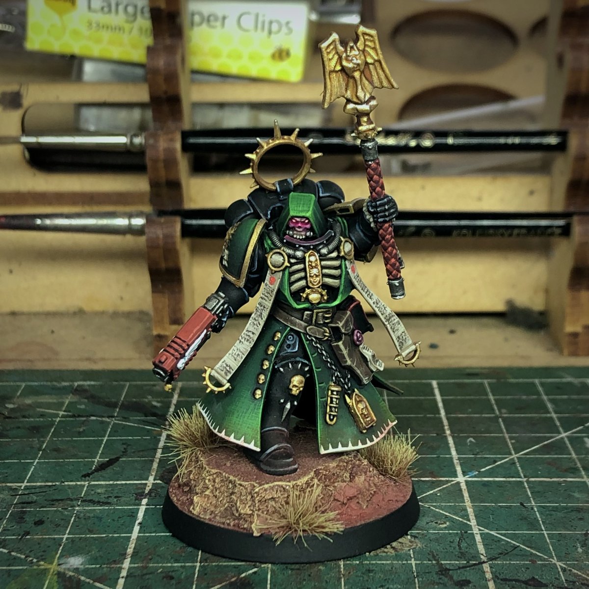 large.InterrogatorChaplain.jpg.4bece2a90