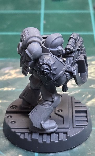 large.Boltgun2B.jpg.6d60ea01c487d391d738