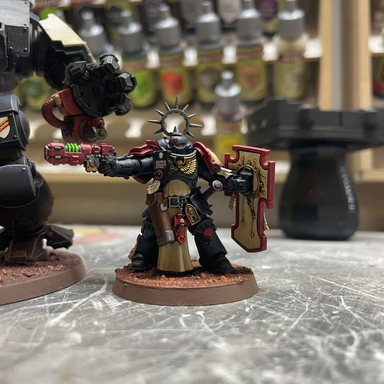 Black Templar Lieutenant 1 of 3.jpg